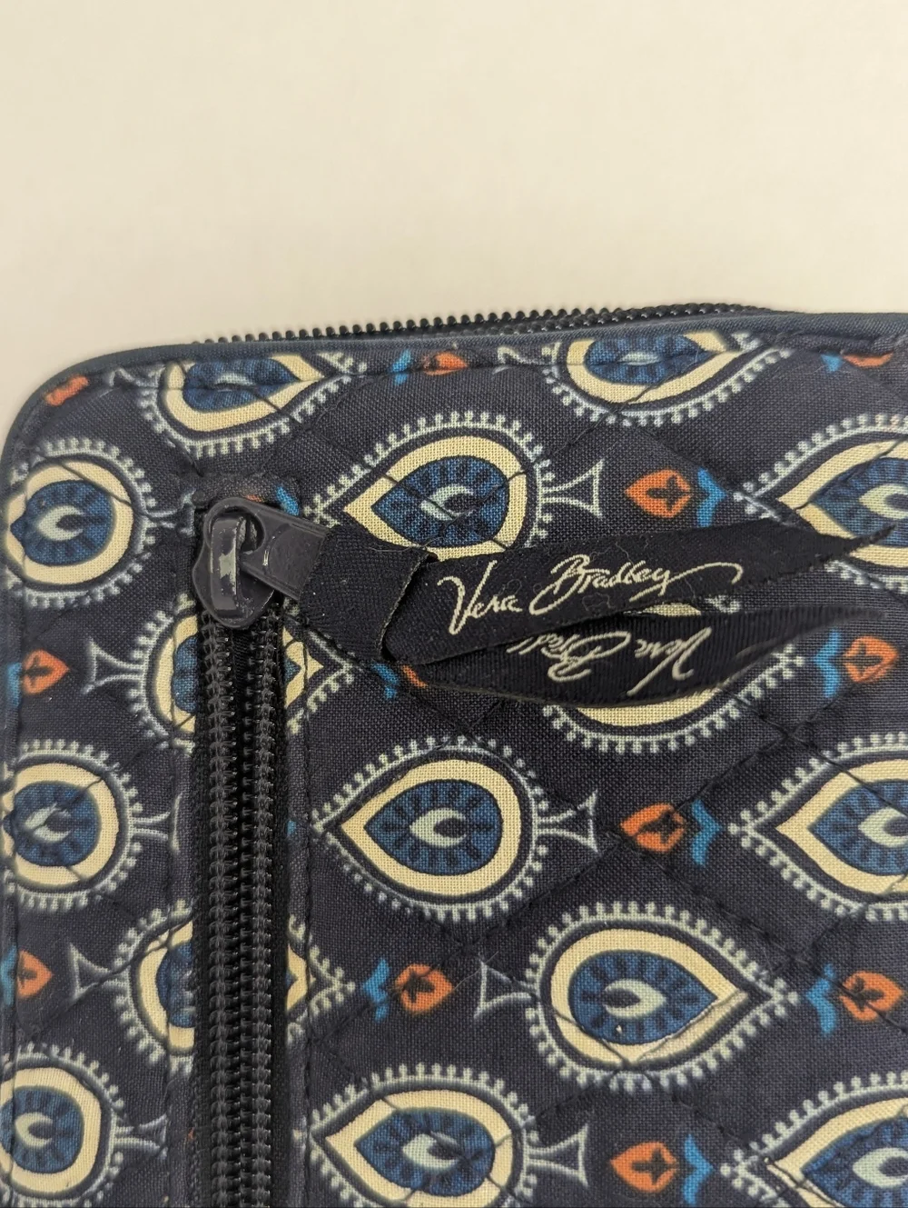 Vera Bradley Navy RFID Turn Lock Wallet Marrakech Motif 5x7" - Picture 5 of 11